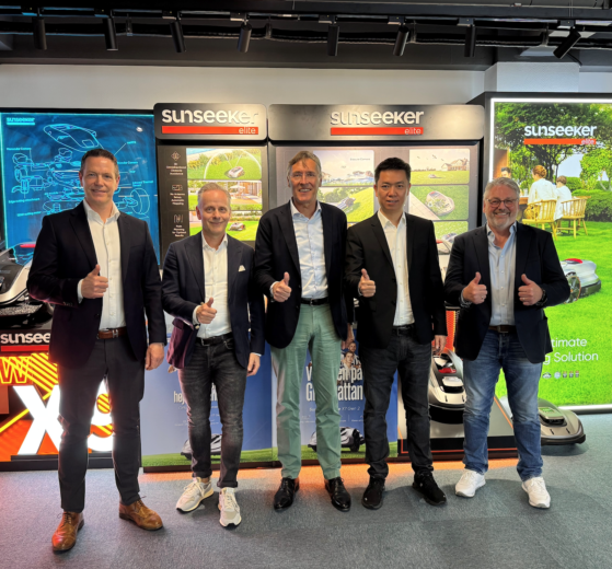Gipfeltreffen der Geschäftsführung von Sunseeker Robotics und FORAS GmbH in Hamburg: Strategisches Bekenntnis zur Fachhandels-Kooperation für den Mähroboter-Markt.